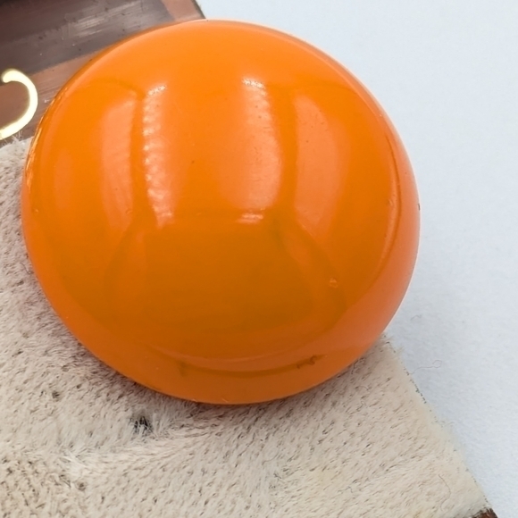 4/24$ 🌻 Vintage retro orange round dome earrings - Picture 3 of 4